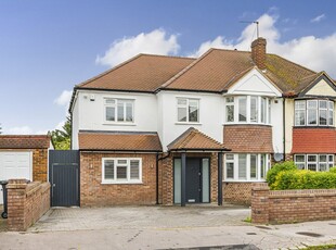 Semi-detached House for sale - Devonshire Way, CR0