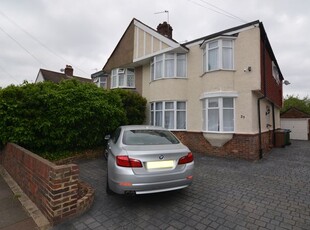 Semi-detached house to rent in Hurst Road, Sidcup DA15