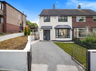 Semi-detached house to rent in Lidgett Lane, Roundhay LS8