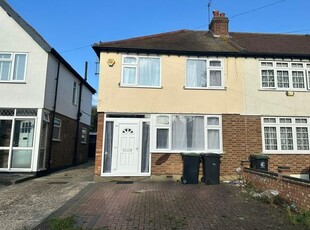Semi-detached house to rent in Roding Road, Loughton IG10