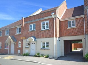 Semi-detached house to rent in Spiro Close, Pulborough, West Sussex RH20