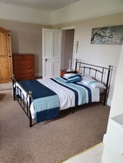 Shared accommodation to rent in East Park Parade, Northampton NN1