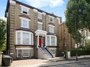 Studio flat for rent in West End Lane, West Hampstead, NW6