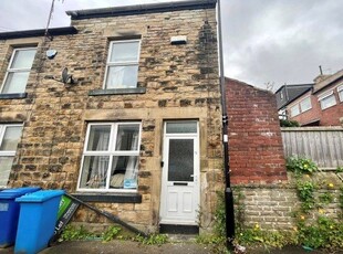 Terraced house to rent in Bosworth Street, Sheffield S10