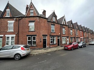 Terraced house to rent in Gordon Terrace, Leeds LS6