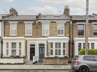 Terraced house to rent in Kay Road, London SW9