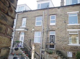 Terraced house to rent in Louisa Street, Idle, Bradford BD10