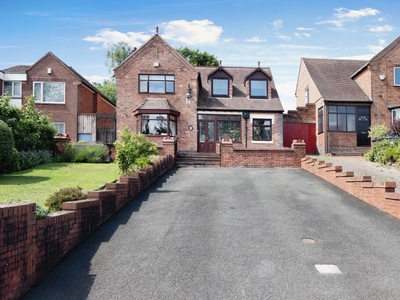 3 bedroom detached house for sale in Quarry Lane, Birmingham, B31