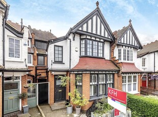 4 bedroom House for sale in Woodberry Crescent, Muswell Hill N10