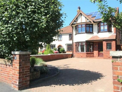 4 Bedroom Detached House For Sale In Southport, Merseyside