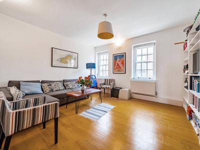 Flat in Page Street, Westminster, SW1P