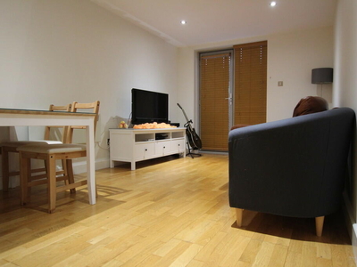 2 bedroom flat for rent in 76 Ropewalk Court, City Centre, Nottingham, NG1 5AB, NG1