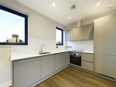 1 Bedroom Penthouse For Sale In Hove, East Sussex