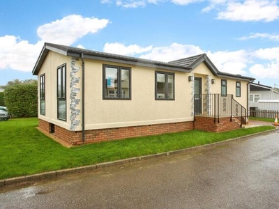 2 Bedroom Detached House For Sale In Warsash, Southampton