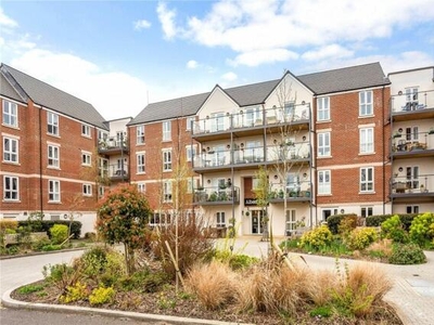 2 Bedroom Flat For Sale In Henley-on-thames