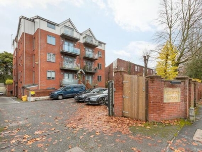 3 Bedroom Apartment For Rent In Manchester, Greater Manchester
