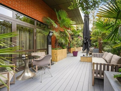 3 Bedroom Apartment For Sale In 44 The Bishops Avenue, London