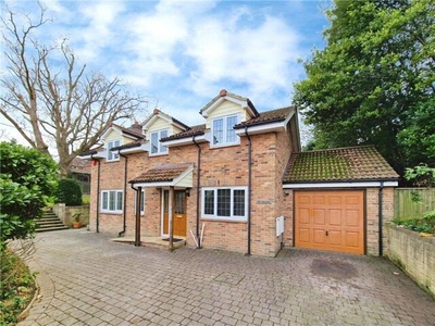 3 Bedroom Detached House For Sale In Totland Bay