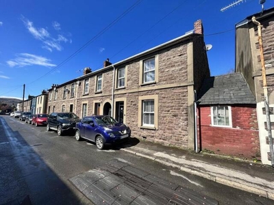 3 Bedroom End Of Terrace House For Sale In Abergavenny
