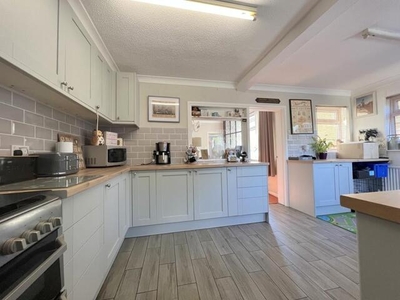 3 Bedroom Semi-detached House For Sale In Chatteris, Cambs