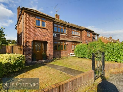 3 Bedroom Semi-detached House For Sale In Hoddesdon