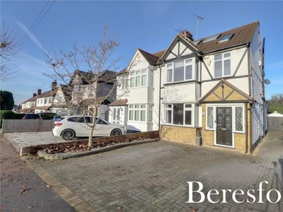 3 Bedroom Semi-detached House For Sale In Shenfield