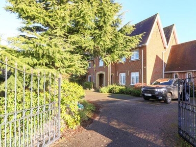 4 Bedroom Detached House For Sale In Painters Forstal