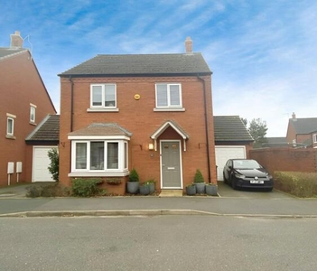 4 Bedroom Detached House For Sale In Rugeley, Staffordshire