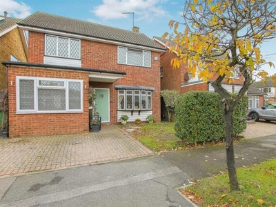 4 Bedroom Detached House For Sale In Wyatts Green