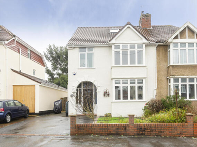 4 Bedroom House For Rent In Westbury-on-trym, Bristol