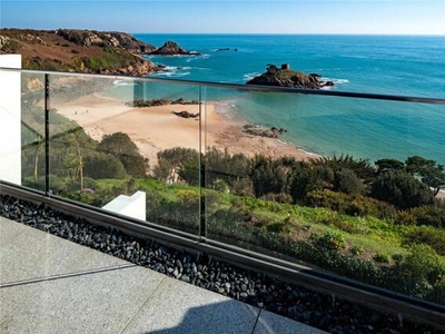 4 Bedroom Penthouse For Sale In St. Brelade, Jersey