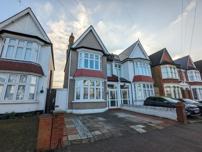4 Bedroom Semi-detached House For Sale In Catford