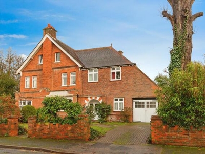 4 Bedroom Semi-detached House For Sale In Woking, Surrey