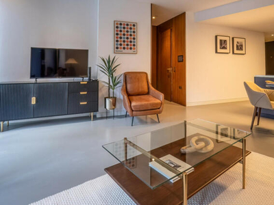 1 Bedroom Apartment For Rent In 1 Lewis Cubitt Square, London