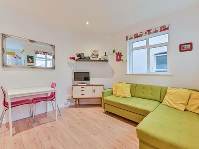 1 Bedroom Flat For Sale In Tooting, Mitcham