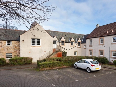 2 bed upper flat for sale in Bonaly
