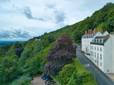 2 Bedroom Apartment For Sale In Malvern, Worcestershire