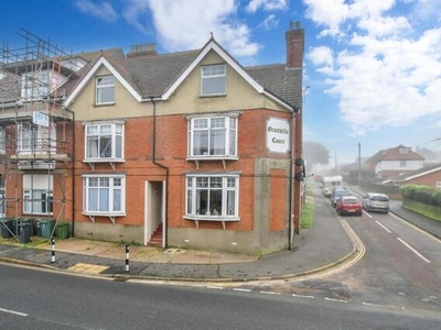 2 Bedroom Apartment For Sale In Totland Bay