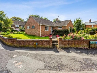 2 Bedroom Detached Bungalow For Sale In Hungerford, Berkshire