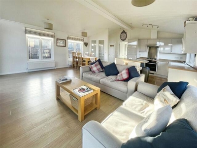 2 Bedroom Detached House For Sale In West Malling, Kent