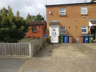 2 Bedroom End Of Terrace House For Sale In Purfleet-on-thames