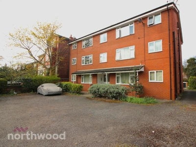 2 Bedroom Flat For Sale In Hesketh Park, Southport