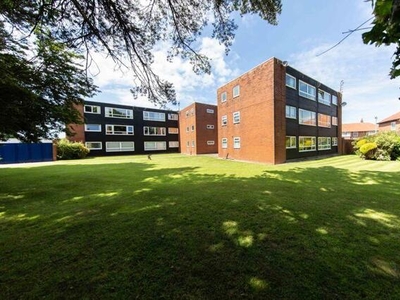 2 Bedroom Flat For Sale In Wharfedale Court, Chester Avenue