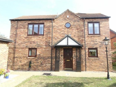 2 Bedroom Retirement Property For Sale In Leigh-on-sea, Essex