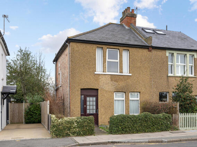 2 Bedroom Semi-detached House For Sale In Raynes Park