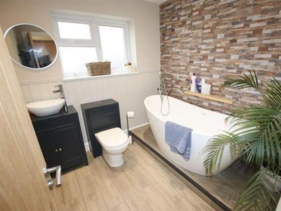 3 Bedroom Detached Bungalow For Sale In Great Clacton, Clacton On Sea