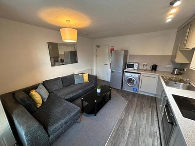 3 Bedroom Flat For Rent In Baxter Park, Dundee