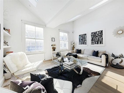 3 Bedroom Flat For Rent In
Chelsea