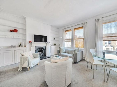 3 Bedroom Flat For Rent In Maida Hill, London