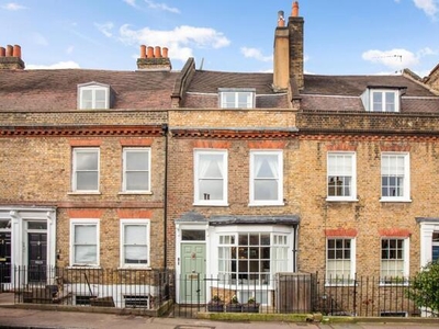 3 Bedroom House For Sale In London